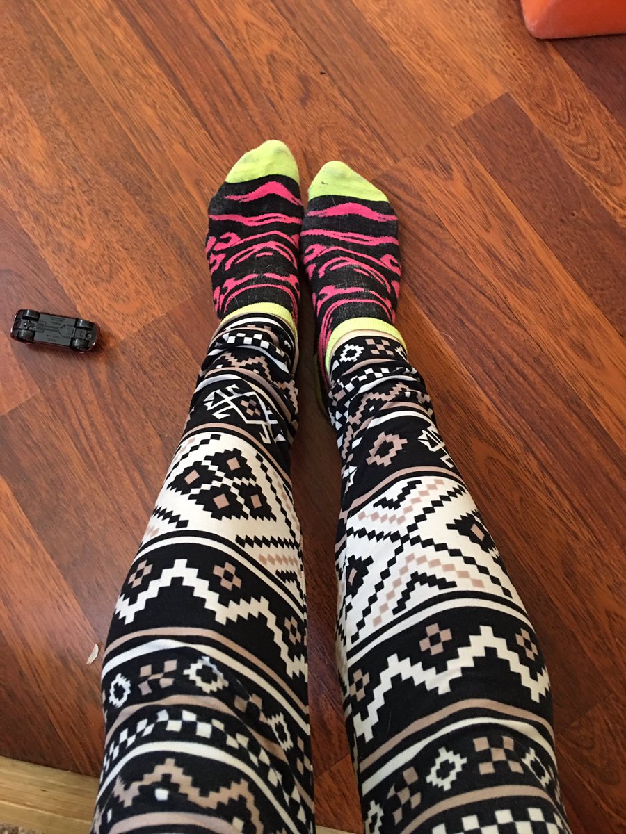 RusticHideaway's tweet photo. It's laundry day at my house. Any others out there rocking the mismatched outfit today? #laundryday #mismatch #wildsocks #momlife https://t.co/8WvL6tqaoc