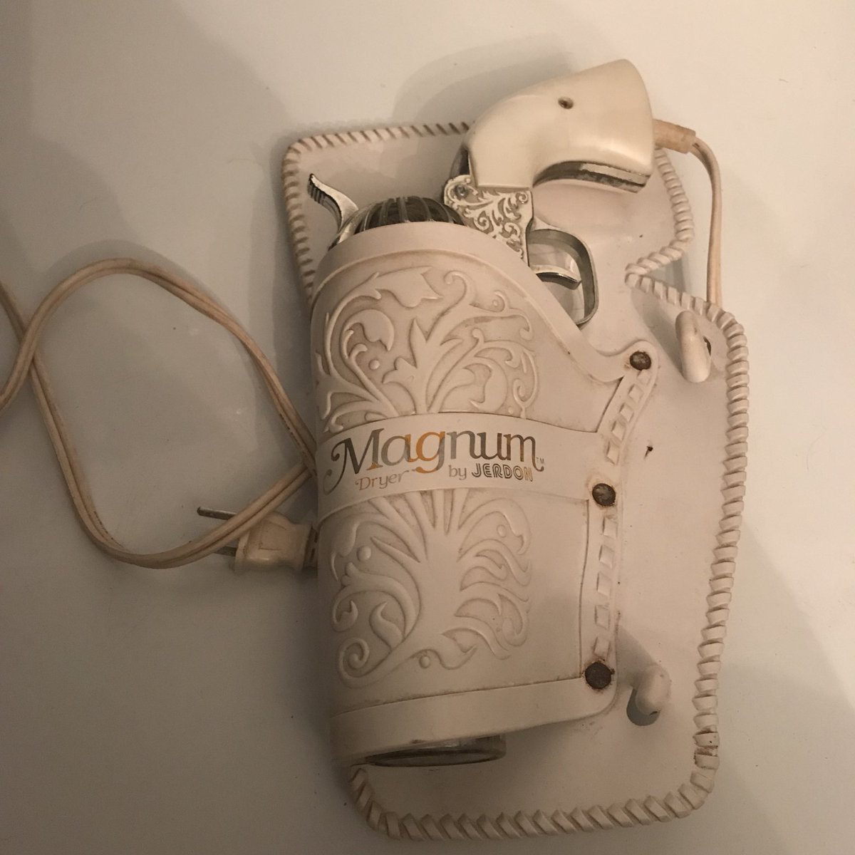 aFatLife's tweet photo. Jerdon Magnum Hair Drier 357 Magnum still works. 1981 #hairdresser #hairdryer https://t.co/MKoCQRfjma