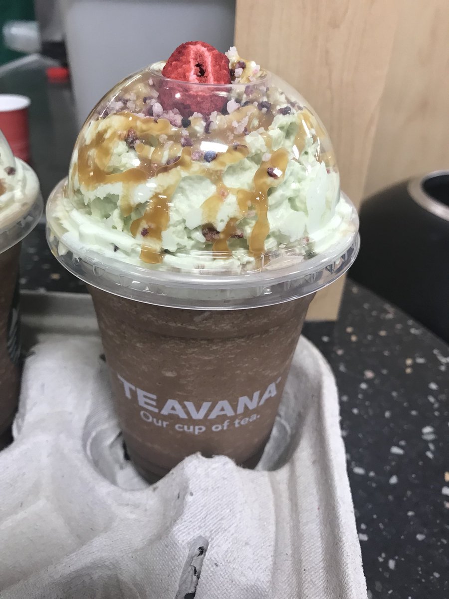 tiffanytruitt's tweet image. Yeah, I got the Christmas Tree Frappe... #BasicallyBasic