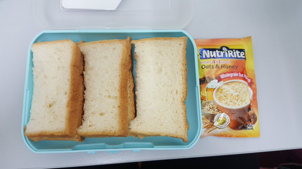 BeckzJo's tweet photo. Dah bfast? 😊 Simple bfast, but made with ❤❤ on a #Perfect Friday..😄😄 Good morning semuanya..😘😘😘
@radiogreenman  @KongEu3  @Mamat_Lisham 
#traxxfm 
#breakfastinoffice 
#EdSheeran https://t.co/jaWdYHzFs5