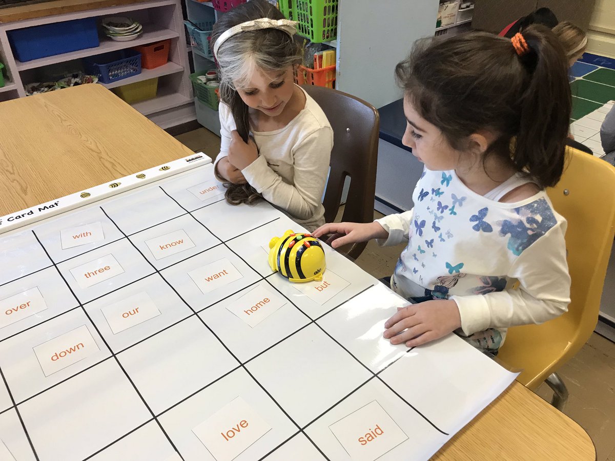 fallonsteam1's tweet photo. Programming Bee-bot to words we can read in a snap! Spelling them with our eyes closed once we reach a special snap word. @AlliWasserman @East_Principal @lisadepaola1 #WeArePlainedge #HourOfCode @codeorg #CDEdWeek https://t.co/TRp25t3AsD