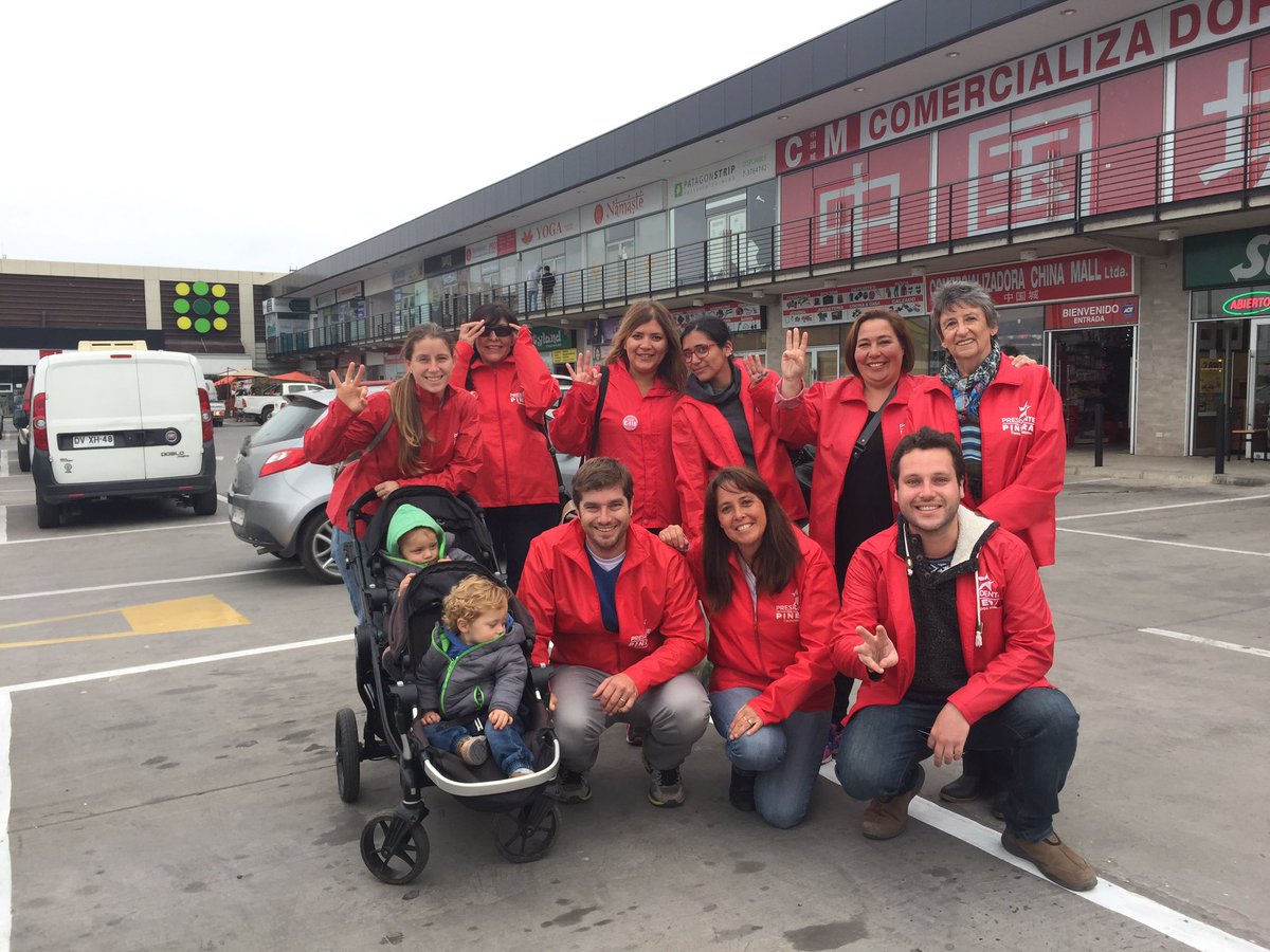 rurendah's tweet photo. Desde #Concon apoyando a @sebastianpinera @mjaguirren @AdrianaMarinett @vicentemoragad @kristelhornauer https://t.co/VW9hDUauKy