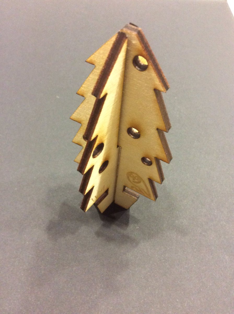 AshTagDT's tweet photo. Year 8 try their hand at CAD with a little festive one lesson project. https://t.co/JvzUg1yuuj