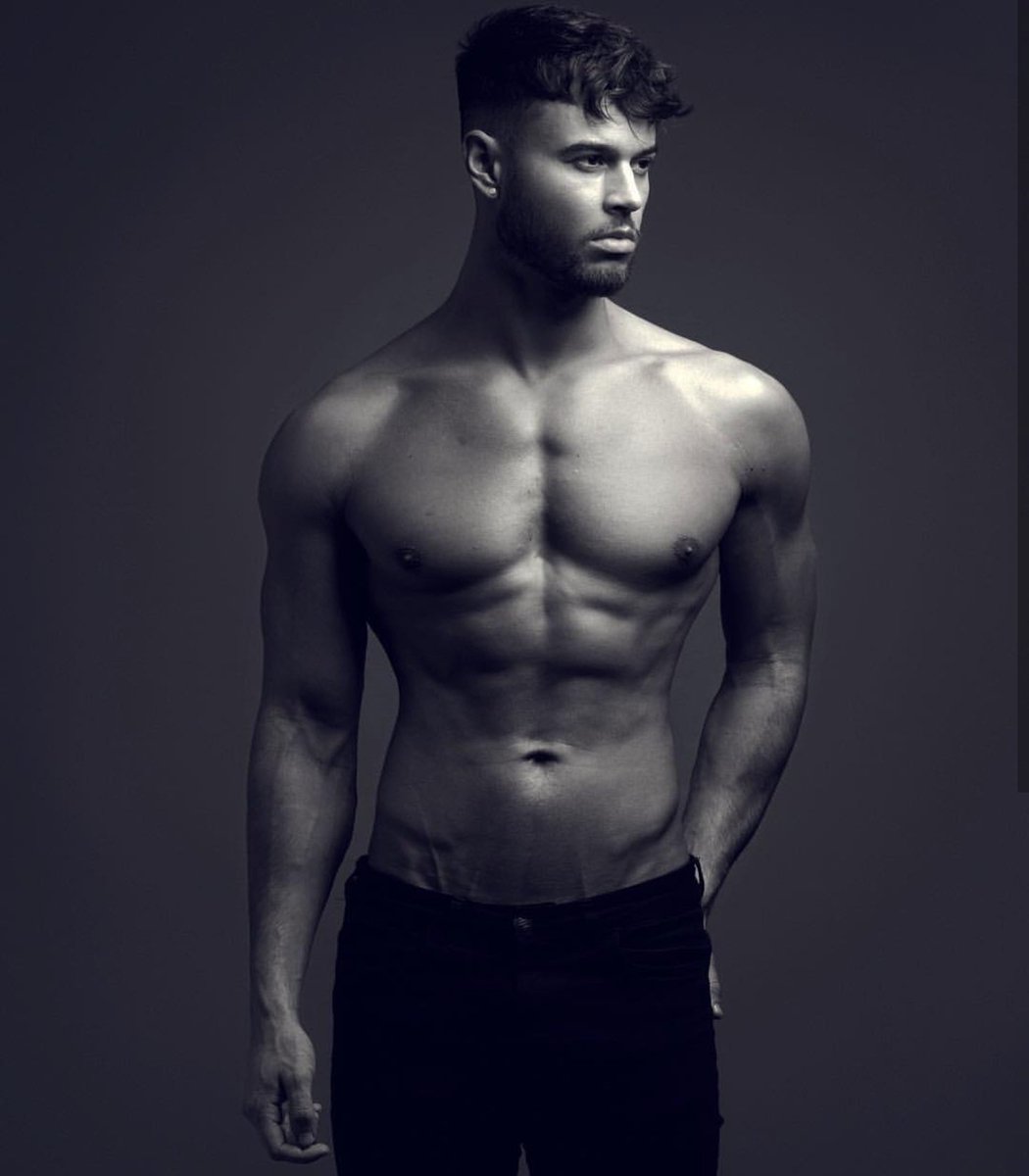 Sexyfamousmen's tweet photo. Actually in love with @_alexbeattie. He is the definition of sexy ❤❤ https://t.co/aWOxgmy8RX