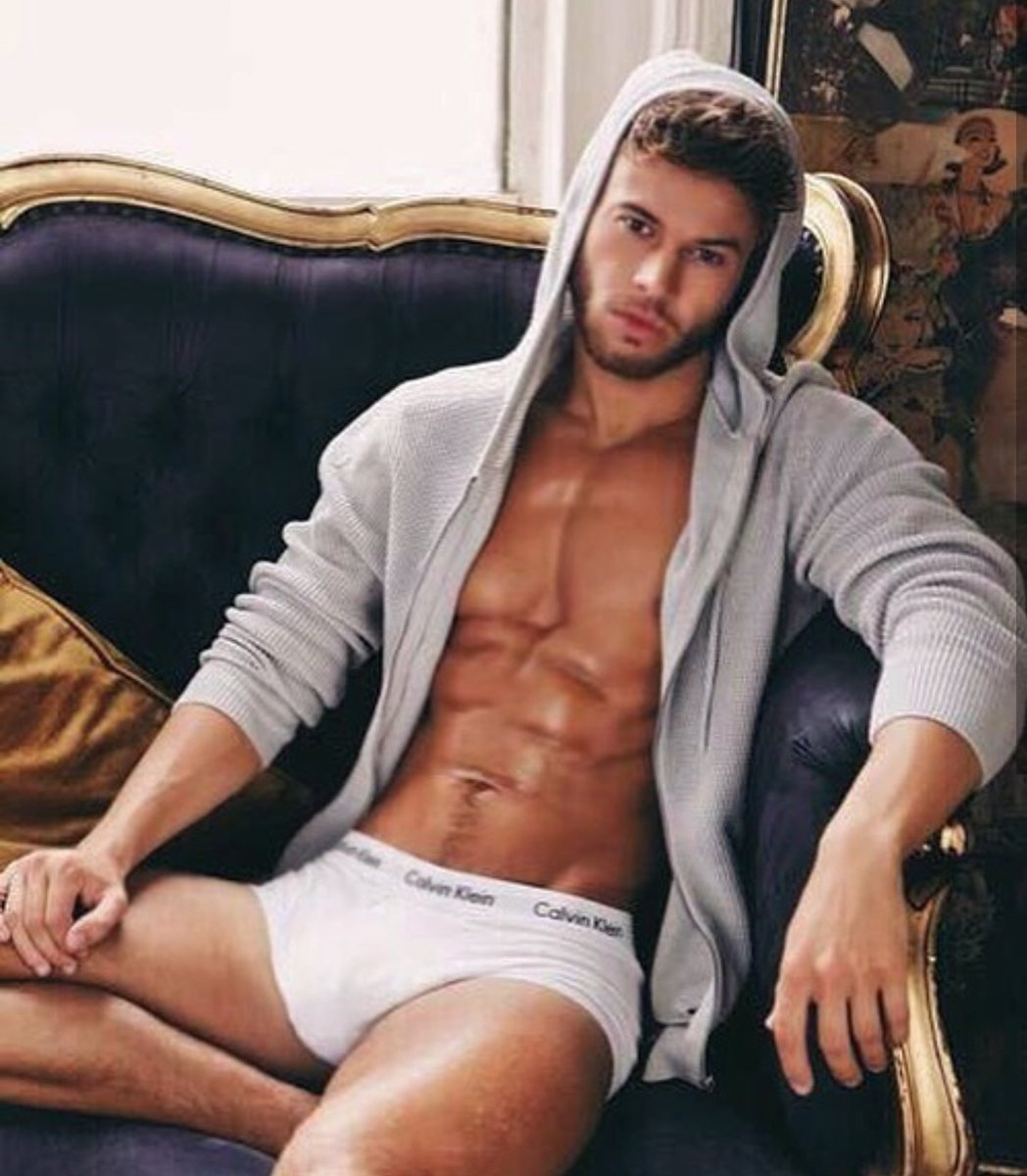 Sexyfamousmen's tweet photo. Actually in love with @_alexbeattie. He is the definition of sexy ❤❤ https://t.co/aWOxgmy8RX