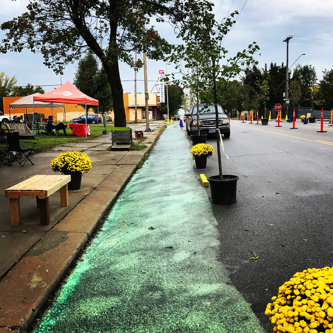 BetterBlockKC's tweet photo. Great to see so much support for #CompleteKC and @bikewalkkc!
Here's a few examples of how we envision Complete Streets in #KCMO https://t.co/UJz6pmZOix