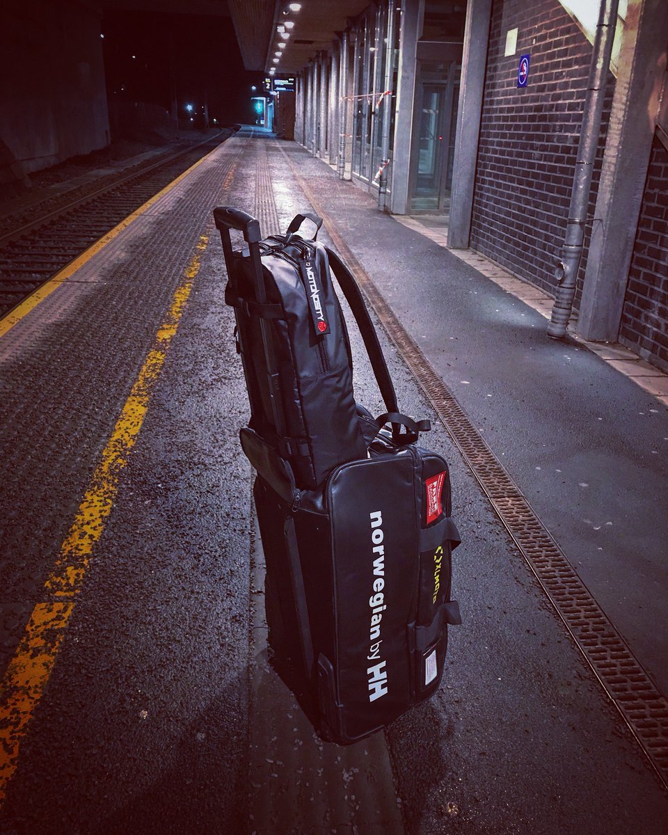 jarl_erik's tweet photo. First photo shoot at the train station!!! First time #TheScholar is going on a international flight with #motonosity « Flying back again, the #keytag » #dbtravel #travel #wanderlust #yolo https://t.co/TJDwQrk6cV