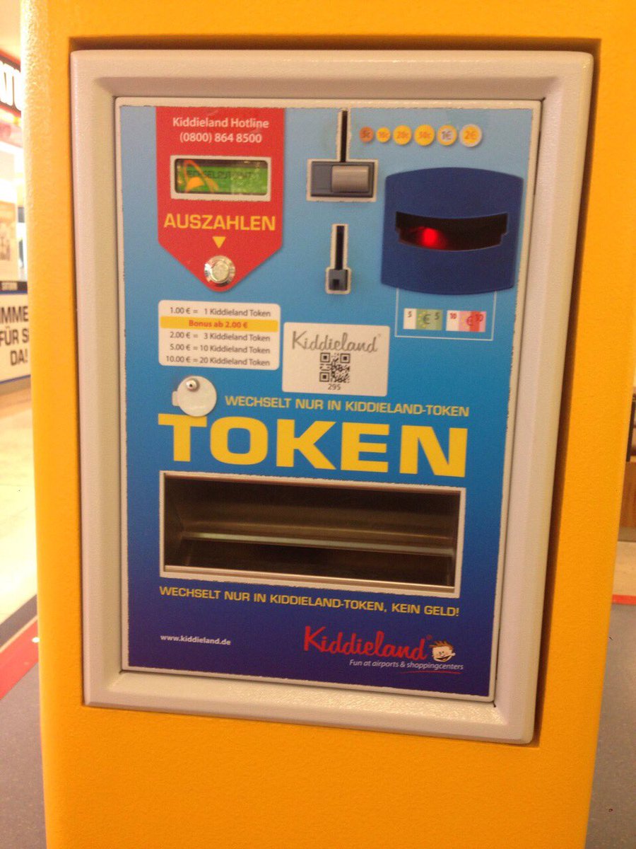 fynance_app's tweet photo. Just in the shopping center in Dresden sighted!Not only we adults are in #tokenhype , also the kids are very keen to get these things. https://t.co/x0xmzQhvOo