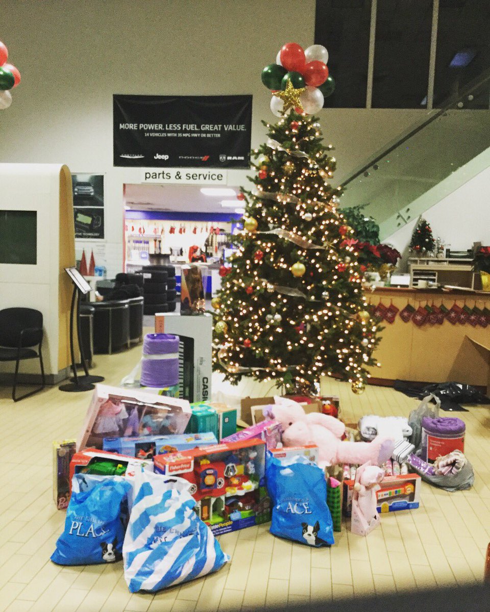 940FormulaFord's tweet photo. This holiday season Formula Ford &amp; Pickering Chrysler teamed up and sponsored 6 families through Durham Children’s Aid Foundation. We are happy to put smiles on these children’s faces this holiday season! https://t.co/HCNgec4xsJ