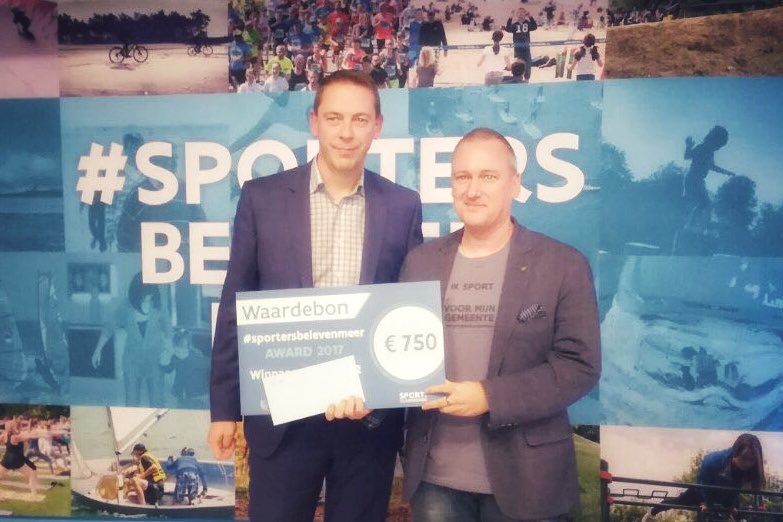 SportVlaanderen's tweet photo. We hebben veel #sportersbelevenmeer awards met ons mee in #sportvlaanderengenk Want #limburg heeft maar liefst 24 winnaars! 1/3 https://t.co/d8aF0vlBlC