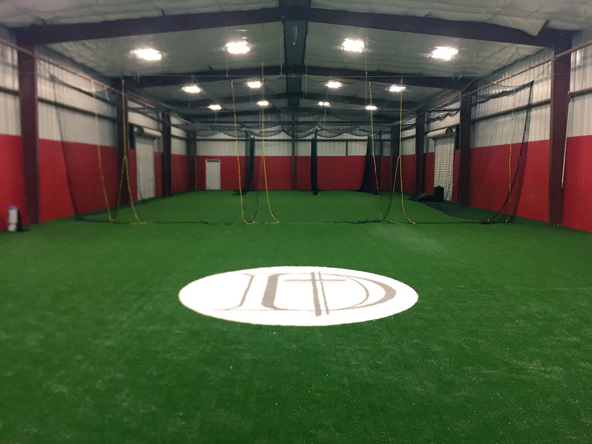 Dunham_Baseball's tweet image. Indoor Facility is finally finished just in time for Winter! #tigerpride #noexcuses