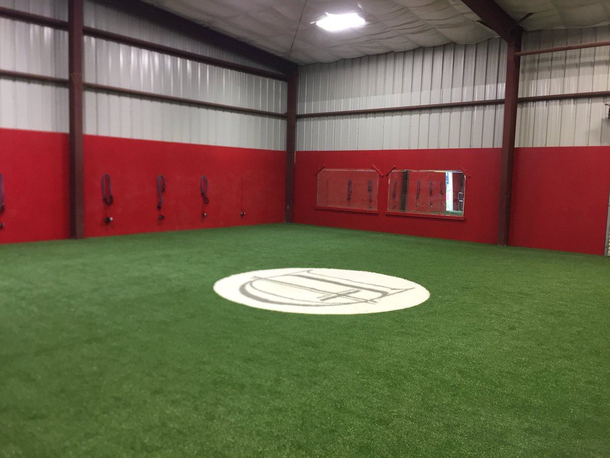 Dunham_Baseball's tweet image. Indoor Facility is finally finished just in time for Winter! #tigerpride #noexcuses