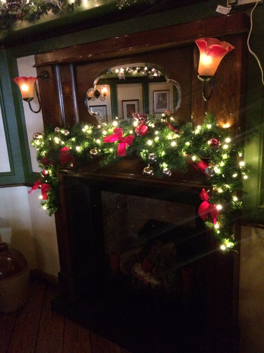 <a href="/BradysShankill/">Brady's of Shankill</a> decorated by liberty party shop for this festive season