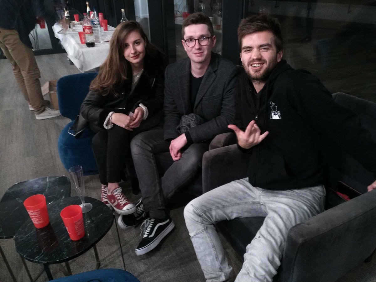 PhileasApp's tweet photo. Hier on a eu le plaisir de rencontrer Jérôme, un membre de la team #WayToGo pendant l'after du #StartupWeekend au @Le_Lab_O ! 😀🌍🤓🔎 #PhileasApp https://t.co/miMsbRPbPX