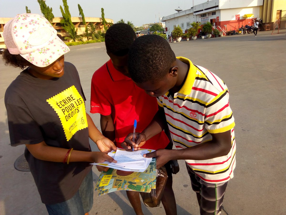 nerus1er's tweet photo. #EDP2017 il est temps de signer les pétitions pour sauver les vies. Personne ne sera de trop. Ensemble pour la liberté. @amnestybenin @Avlessifiacre @voacitoyennes @CyriaqueGlory @Fontaine6447 @beninblogawards @kikanfr @ReneAtcha @Aimauriac @ortb_info https://t.co/GKH62azx5Z