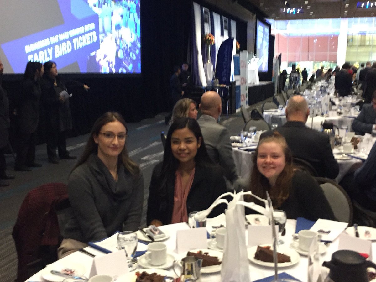carrieboyer80's tweet photo. @wpcLRSD students enjoyed a delicious lunch while listening to @Brian_Pallister deliver his #SOTP2017 address @TheWpgChamber https://t.co/lNeCeiRUTz