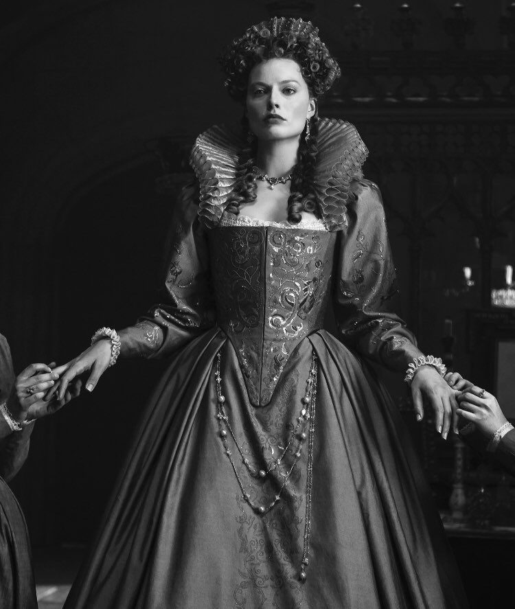 badpostmargots's tweet photo. NEW: First look at Margot Robbie as Queen Elizabeth I in Mary, Queen of Scots. https://t.co/RWKJwfkYRf