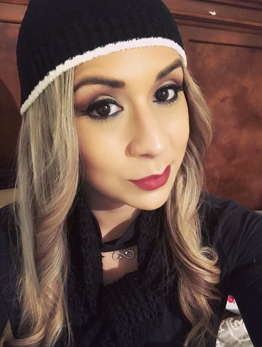 RoxanaCantu's tweet photo. Pues llego el frío a #NuevoLaredo 😏❄️💋 https://t.co/Lojk5XVOYC
