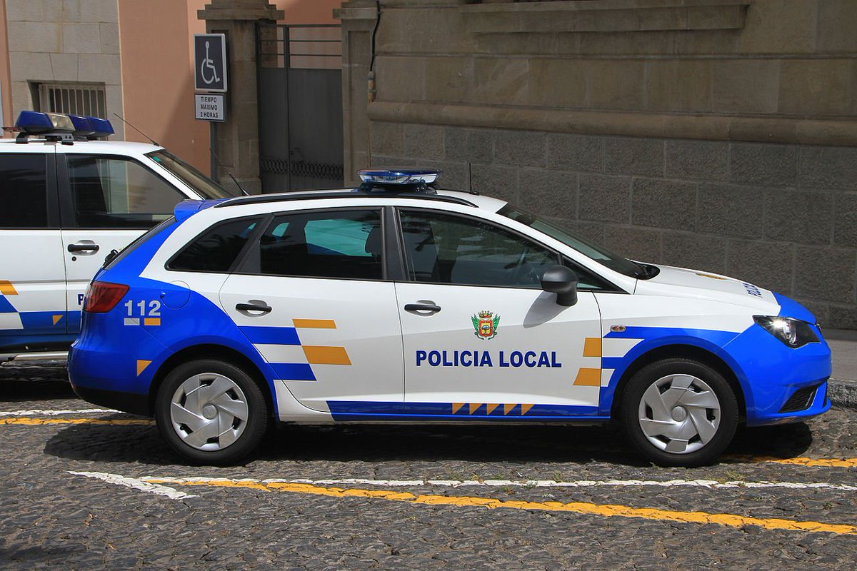 objetivostf's tweet photo. 📣 Buenas noticias!!! 5 nuevas plazas para oposiciones de Policía Local en la Orotava. 👮‍♀️
Fecha de publicación: 04/12/2017
Origen: BOP nº 145 de 04/12/2017
https://t.co/zhTaHG589F https://t.co/7KPSxBwCiy