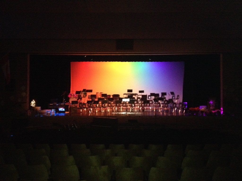 JFR_Arts's tweet photo. The mood is set for "Home for the Holidays" at Ross. Thank you to our technical theatre students for all their hard work! See you at the Concert:) https://t.co/YmFwxY3msv