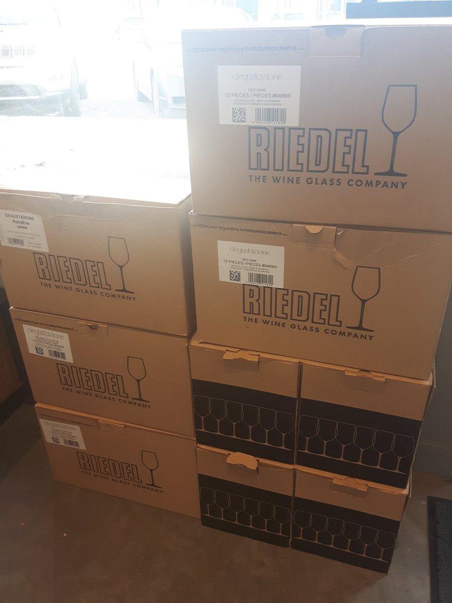HicksFineWines's tweet photo. T minus 3 hours until Showtime.
#openhouse2017 #delicious #deliciousness #awesomenessfest #christmas2017 #yeg #yegwine #yegeats #yeglife #etown #stalbert #stalbertlife #wine #cheers #local #salocal #shoplocal #yegbizz #hicksfinewines #wine #wineislife #wineoclock #winetime https://t.co/C91nxEj3ju