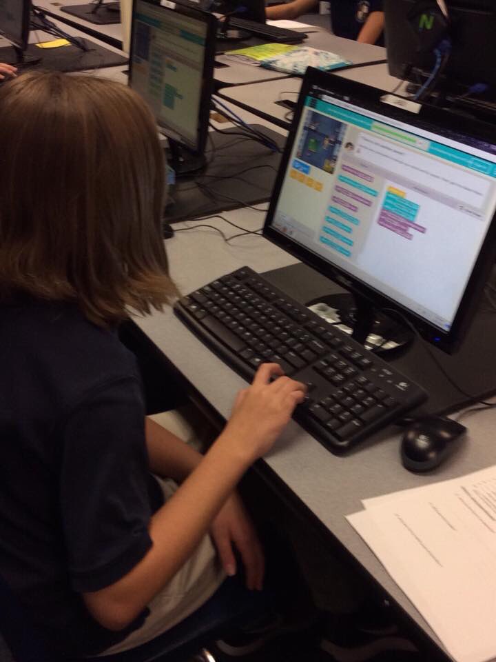 TweetMeego's tweet photo. @codeorg @hourofcode #CSWeek2017photos #GirlsWhoCode #kidscancode It’s been a phenomenal week!  @gotynker #Starwars https://t.co/bxBhq1l7OB