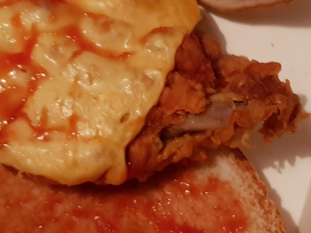 dazspenny's tweet photo. @kfc when you go kfc and buy a zinger burger only to bite into a bone and get fobbed off by customer services in uk head office https://t.co/L8RJ3JPEqT