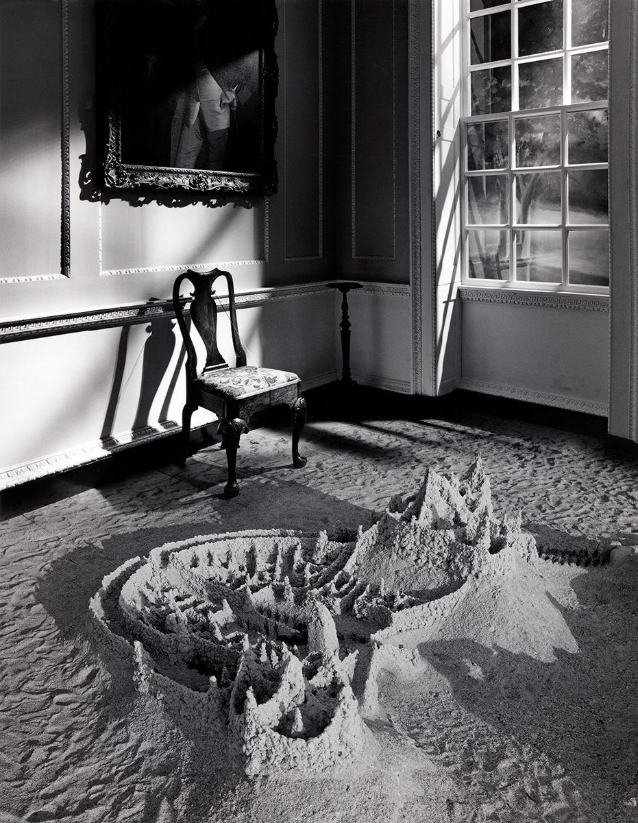 noveliciouss's tweet photo. Write enough stories &amp; every shadow on the floor looks like a footprint; every line in the dirt like a secret message.
@StephenKing
#writing https://t.co/TyhrVanZPx