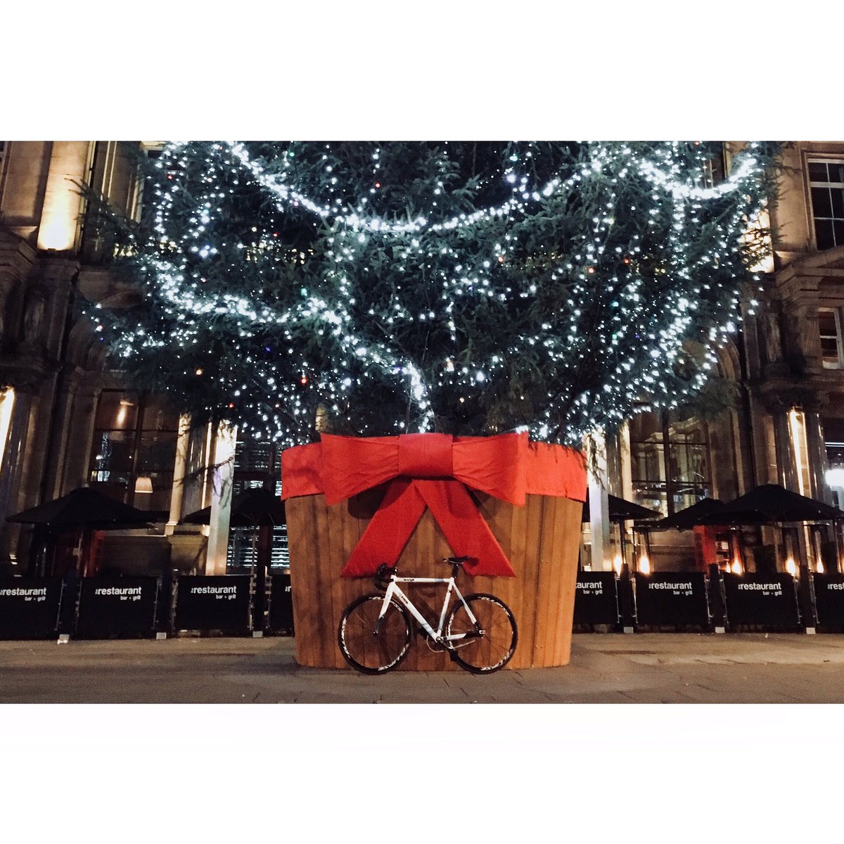 ‘Tis the season 🎄
Head over to our website 
lakesidecycleco.com 
for some present ideas #christmas2017 #cycling