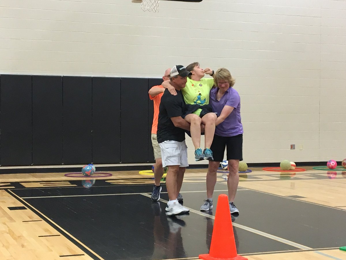 BrooklynDreamer's tweet photo. A highlight of my #OPEN2017 was to be able to visit & share with the SaaaaWheat members of @KAHPERD! They were ready to move, learn & share. Thank you @OPENPhysEd for sending me & to @baugha @vjworrell and the whole #kahperd leadership team for having me! You are fabulous!! https://t.co/VAnKt1OJDp