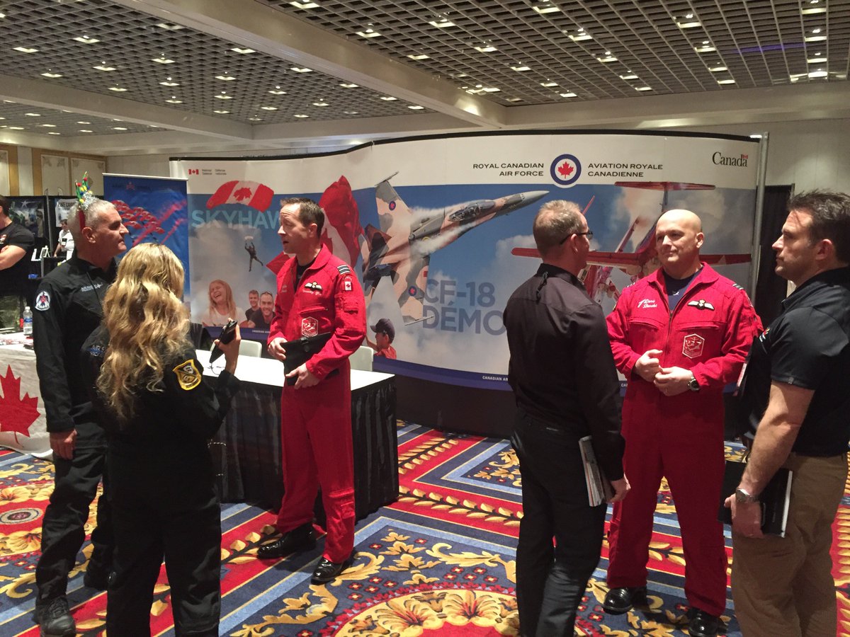 CFSnowbirds's tweet photo. Thanks you @icashq 2017 for yet another successful conference where we get to meet new and returning people who make the air show industry such a success. Happy 50th #ICAS2017 ! Check out our 2018 Schedule. https://t.co/yaN2WfpyZQ @RCAF_ARC #Canada150 https://t.co/Xlo5pjqiTk