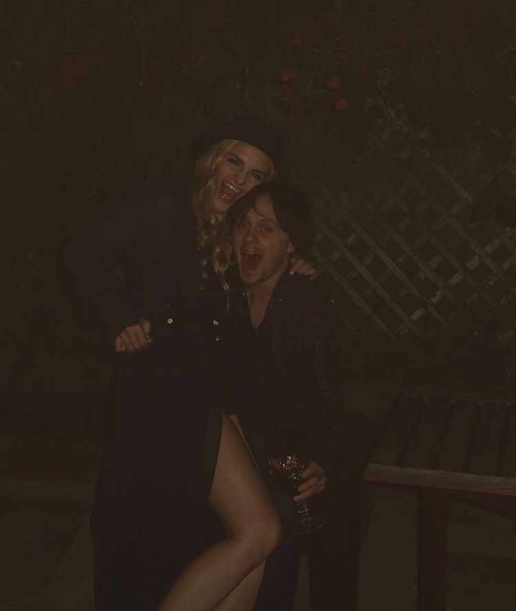 allofR5's tweet photo. ✨what a couple✨ https://t.co/rFaJyI6Noj