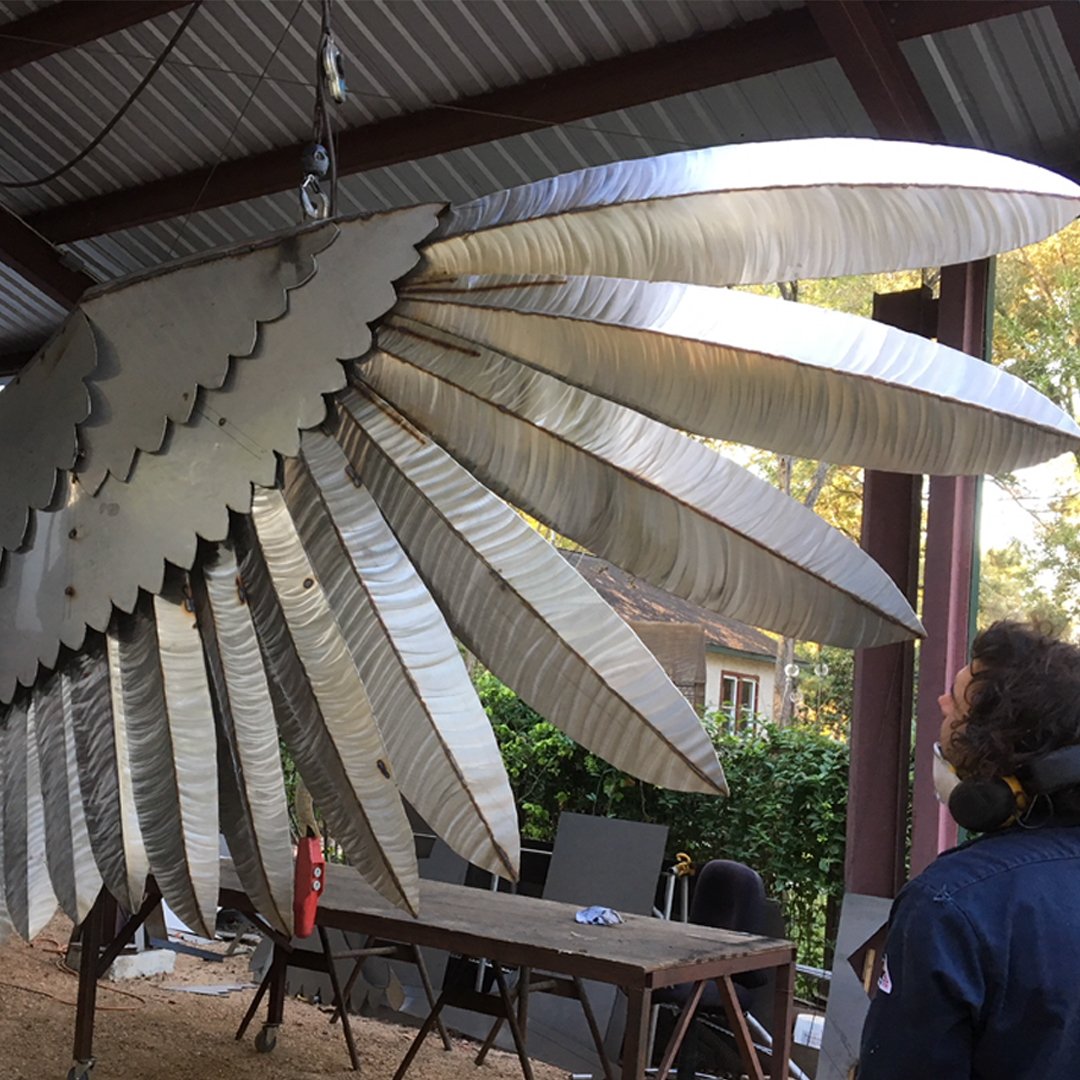 SamHoustonState's tweet photo. Sneak peek of the “Raven” sculpture being constructed by Ed Wilson that will be installed at #SHSU’s new biology building.  #katsnap https://t.co/CDziUF8fg8