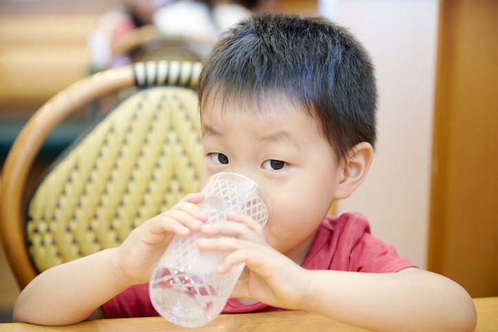 UnitedWay's tweet image. Helpful tips to ensure your own drinking water isn’t tainted with harmful toxins. unitedway.co/2AWGIWK