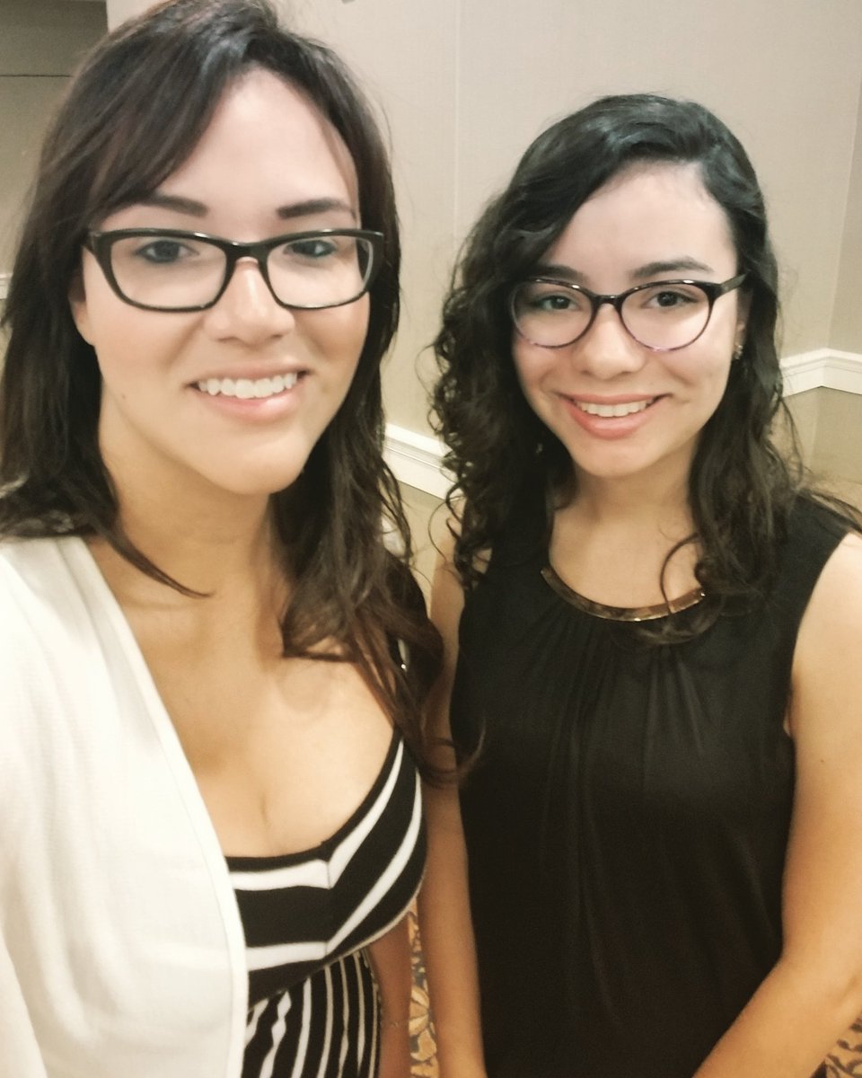 nathalie_vengal's tweet photo. TBT #Summer #UFCW #withSis https://t.co/44f6UtC9ZB