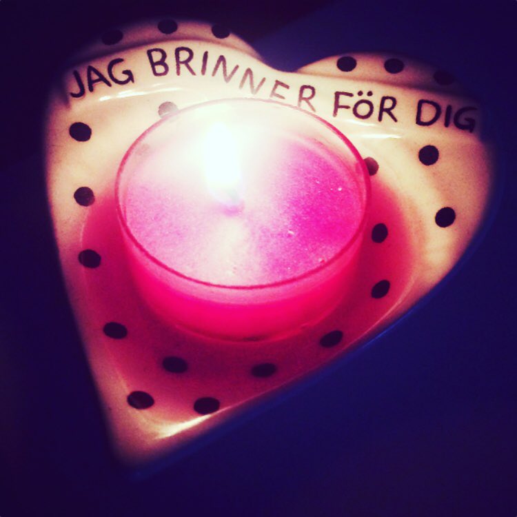 lillasysterM's tweet photo. ♥️ Idag är en sådan dag där livet är lite mer bajsigt än vanligt! https://t.co/5IjDpoLypM