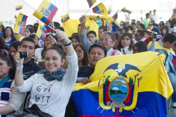 JRuminahui's tweet photo. #JuntosLoHacemosBien por mi bello #Ecuador https://t.co/UU7FkNb8m2