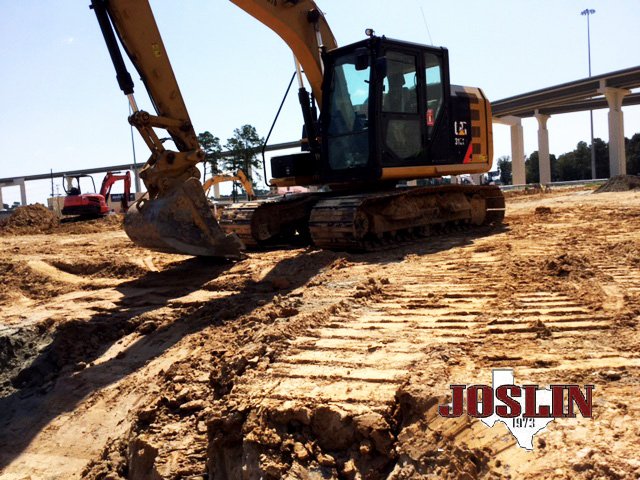 JoslinTexas's tweet image. Joslin Construction is proud to be a part of the @ValleyRanchTC  development.  Changing the landscape of New Caney shopping &amp;amp; dining.
#Construction #Earthworks #SiteUtilities #ShopVRTC