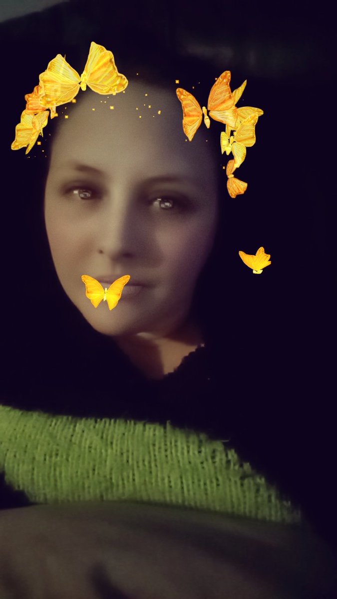 Nicolleanclark's tweet photo. @Snapchat PLEASE KEEP THIS FILTER ON FOR EVER!! love this filter 😍😍😍 https://t.co/bhraAXMNAg