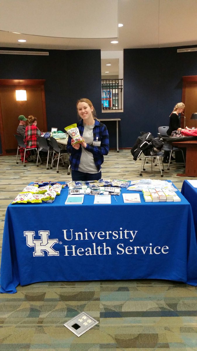 UHSPaws's tweet photo. We are all set up for #PAWSandPopcorn get a free Biometric Screening while you hang with @UKPolice K9 #FreeStudySnacks #StressLessUK #LessStressMoreSuccess @wtyounglibrary https://t.co/WzKDZuT2r9