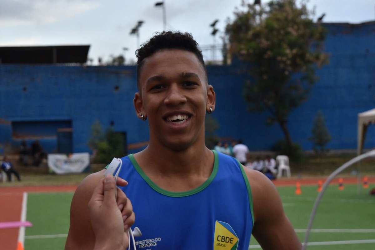XXIIICocha2017's tweet photo. Brasil medalla de oro atletismo varones. https://t.co/NmF1QczcDF