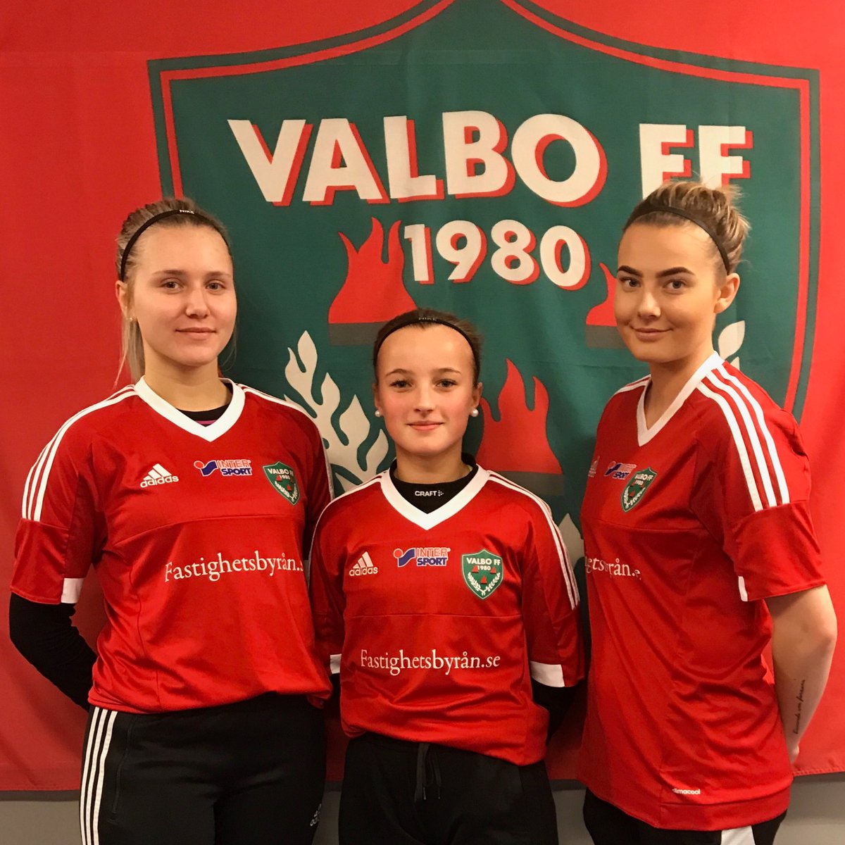 3 nya spelare är klar för Valbo FF, vi hälsar Vendela Andersson från IK Huge, Frida Schröder från Norrham och Tilde Ivarsson från Gefle IF varmt välkommen till klubben!!