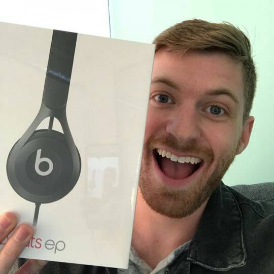 🙌 YASSS It's time for a great show Live.me Official:Free Beats Headph
liveme.com/media/liveshor…