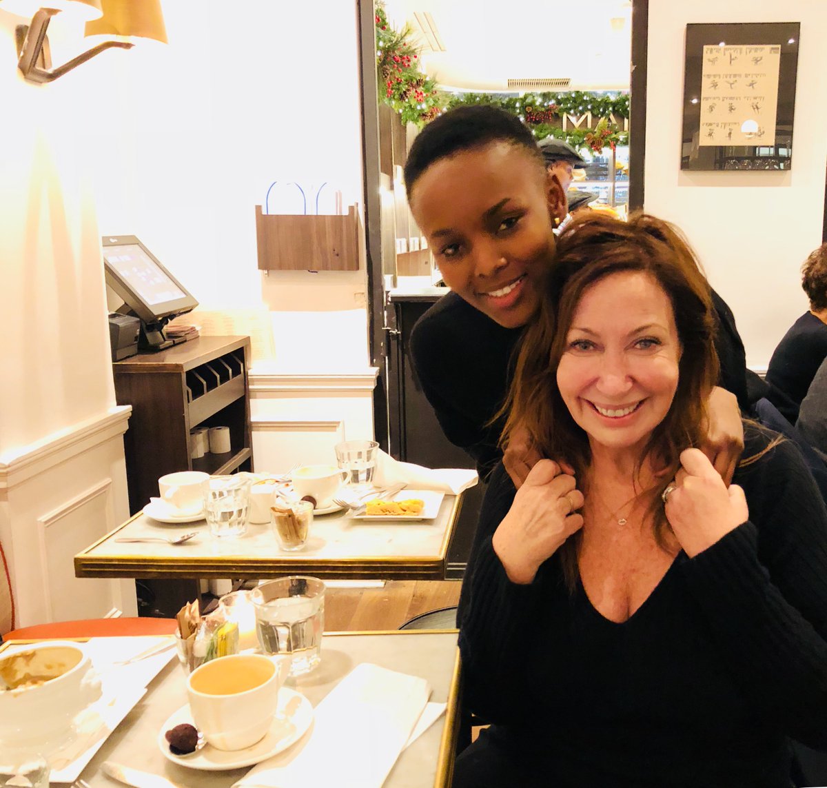 deborahlippmann's tweet photo. 💜 @FlavianaMatata #WED2017 https://t.co/4CAH6aCvi7