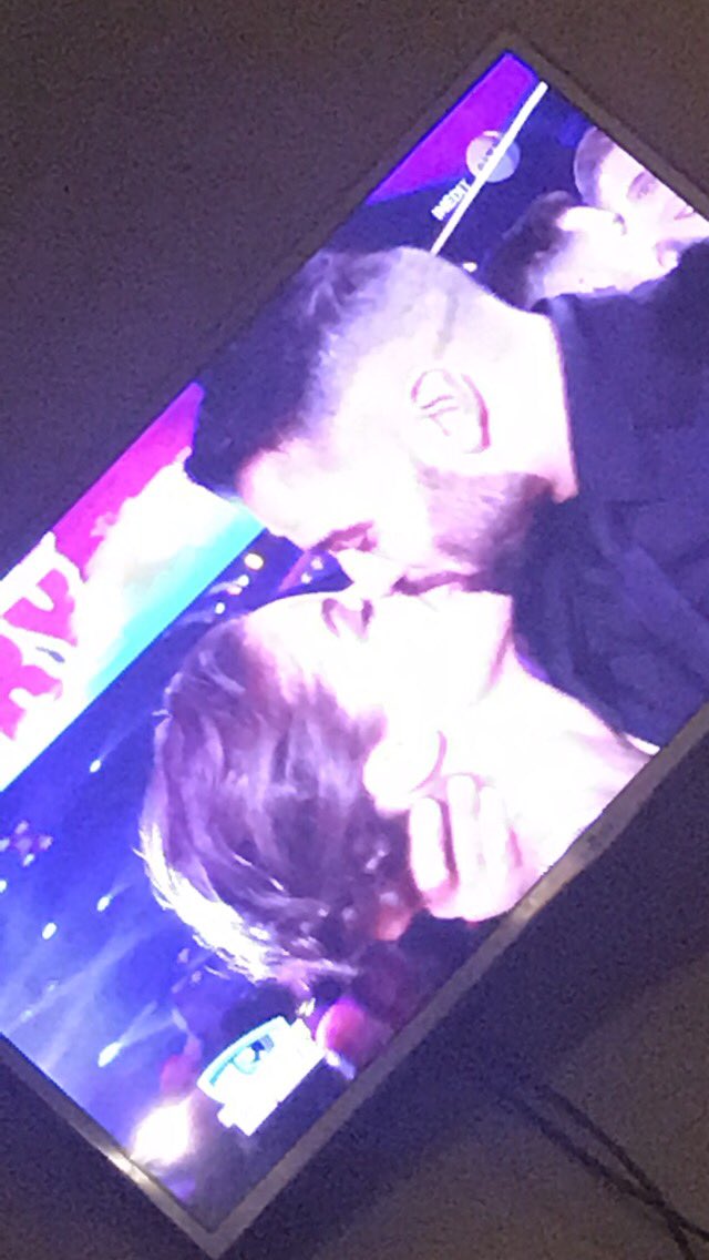 Virginia_Czy's tweet photo. Les meilleures. #SS11 https://t.co/snFNms54Pc