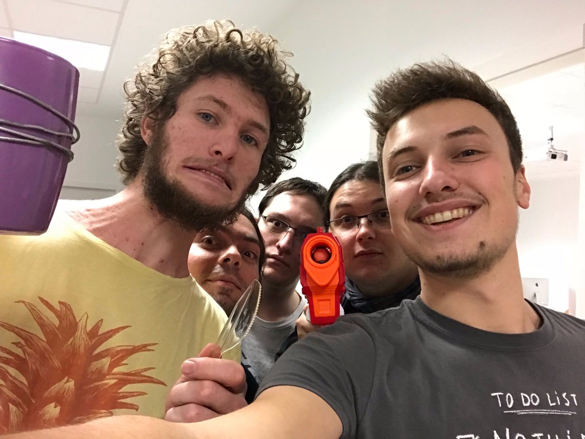 SacDeNodeJS tweet media
