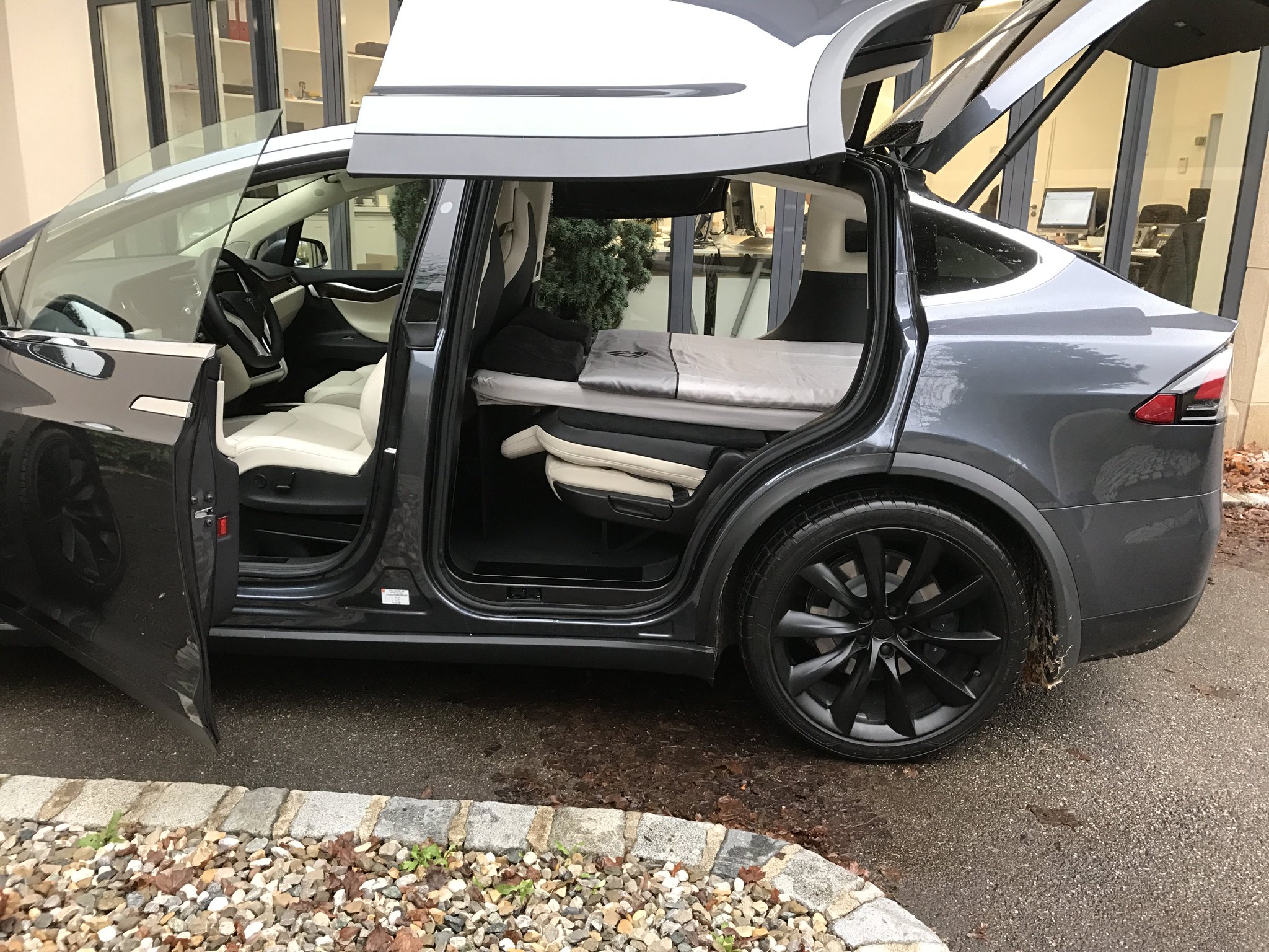Tesla model 2024 x dreamcase