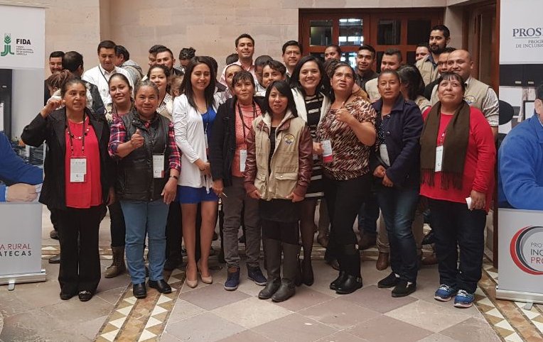 Prospera_MX's tweet photo. Se lleva a cabo la reunión de aprendizajes con beneficiarias PROSPERA, respecto a la implementación del Proyecto de Inclusión Productiva Rural en Zacatecas. https://t.co/apXw2cketM