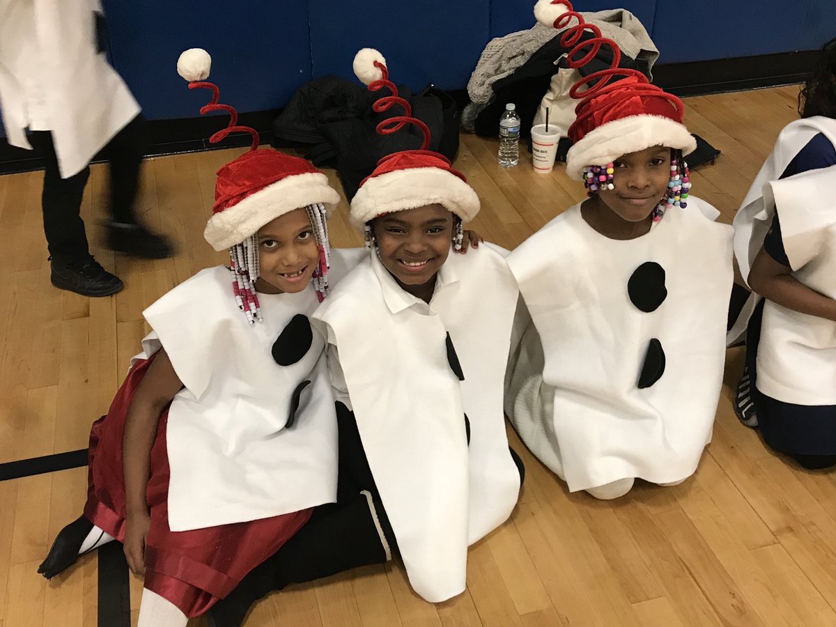 PBYoungKnights's tweet photo. Winter Wonderland Program 2017 https://t.co/4XHGxvephi
