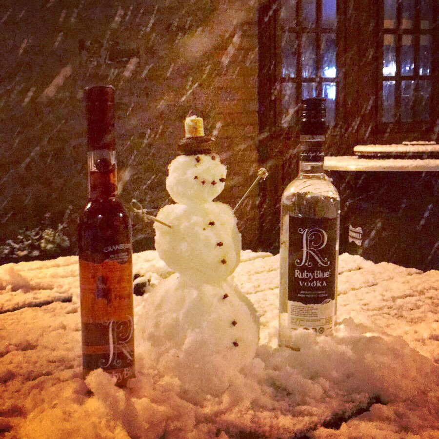 RRR10 (@redrubyrose10) on Twitter photo And the winner of the first snowman ⛄️ in Moira is..... Ross and James 🎄
Bartenders <a href="/StillHouseMoira/">The StillHouse Moira</a>
#StillHouseMoira #Moira #Snowman #RubyBlue #IrishBartender #SnowJoke #RubyBlueVodka #CranberryLiqueur And the winner of the first snowman ⛄️ in Moira is..... Ross and James 🎄
Bartenders <a href="/StillHouseMoira/">The StillHouse Moira</a>
#StillHouseMoira #Moira #Snowman #RubyBlue #IrishBartender #SnowJoke #RubyBlueVodka #CranberryLiqueur